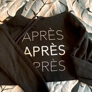 Apres cropped sweatshirt size M